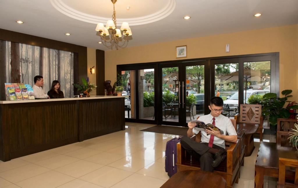 Hotel Vistaria Johor Bahru Exteriör bild
